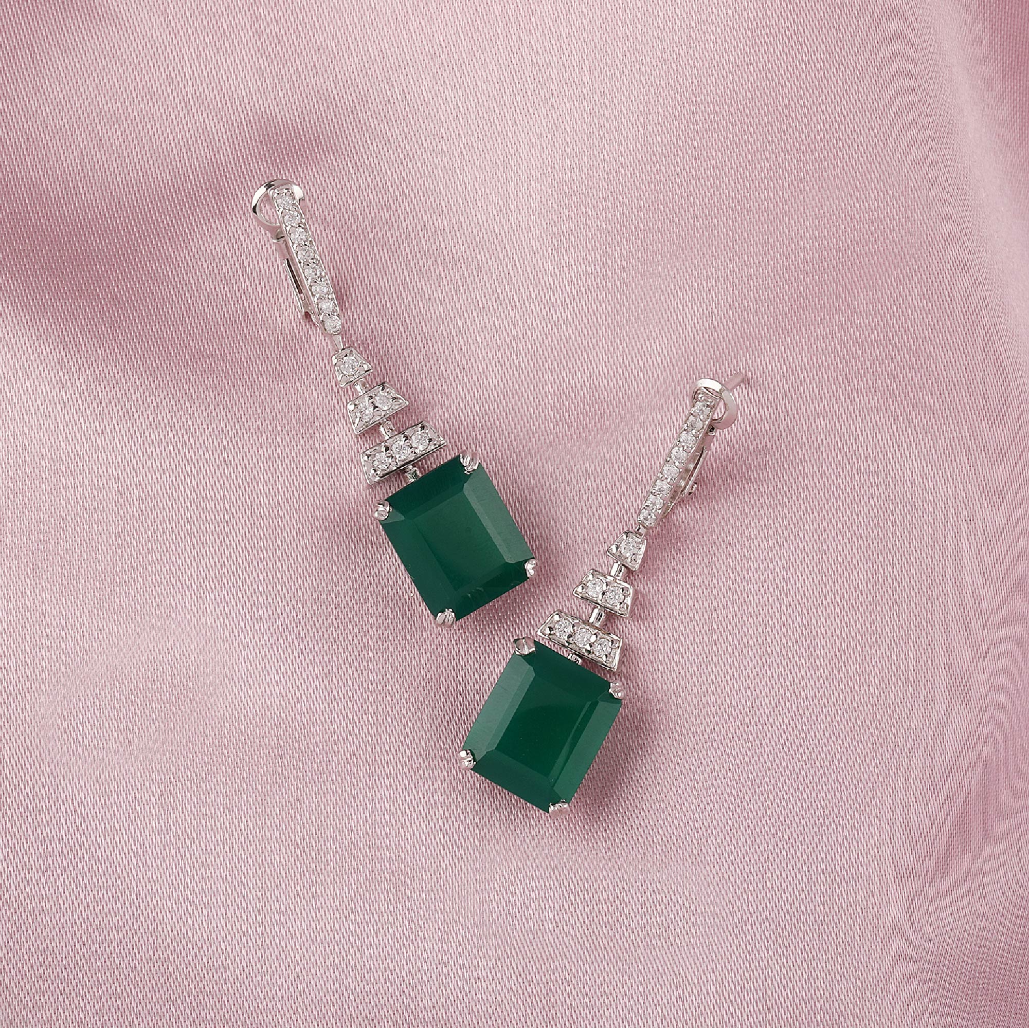 Balish With Emerald Stone Below