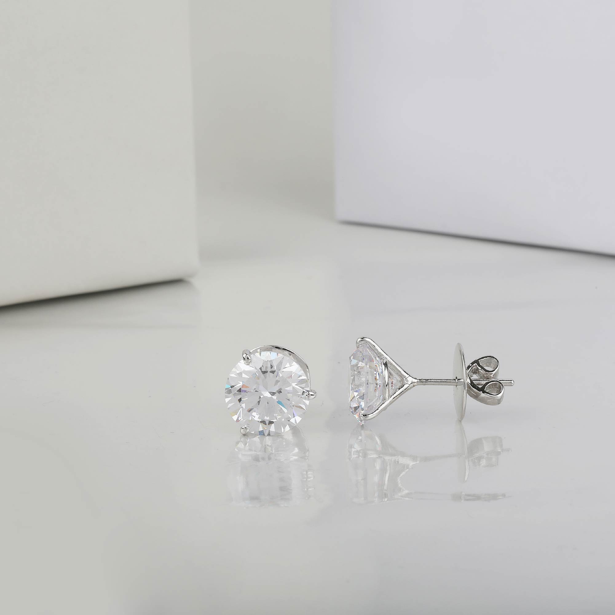 Round Shaped Solitaires 3CTS