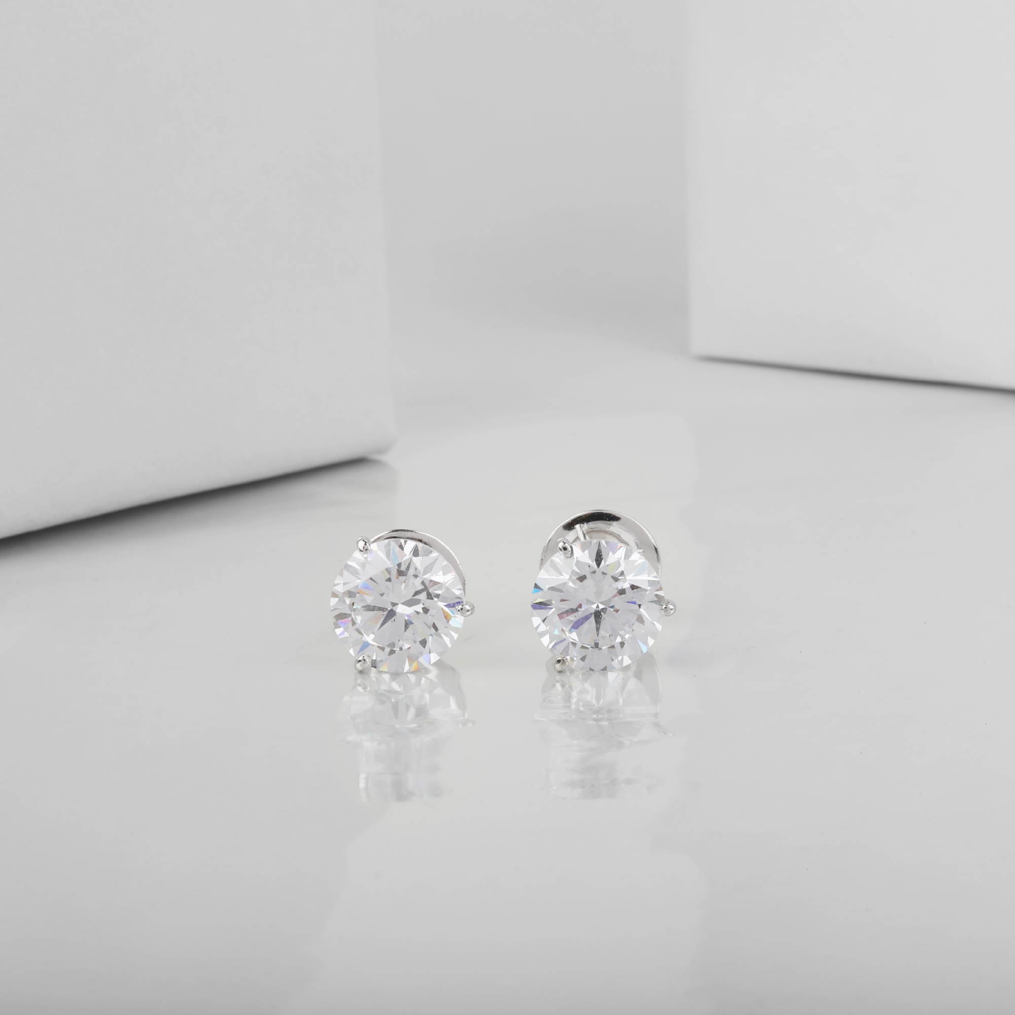 Round Shaped Solitaires 3CTS